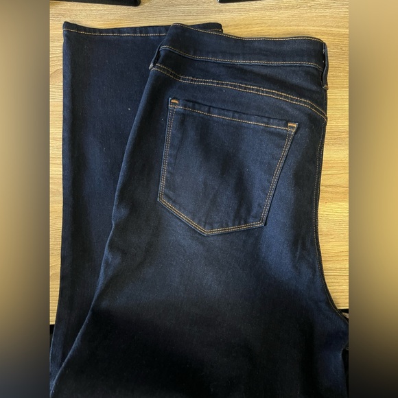 Women’s Old Navy Jeans - Picture 1 of 2
